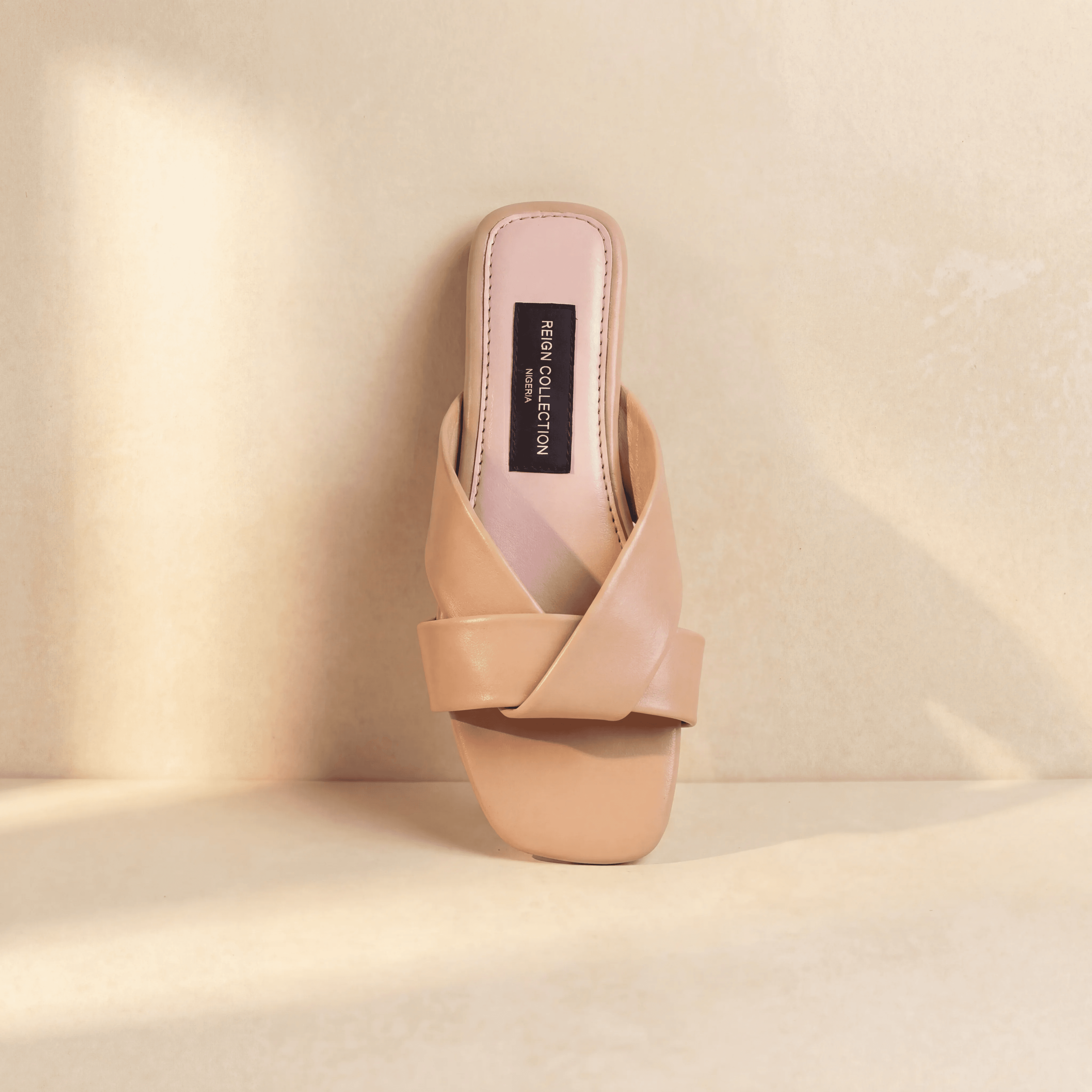 Luna Slides